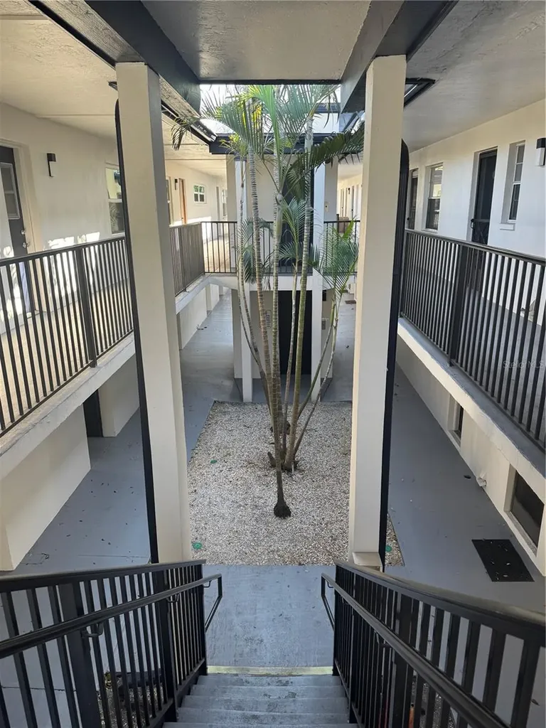 1126 King Arthur Court Dunedin FL 34698