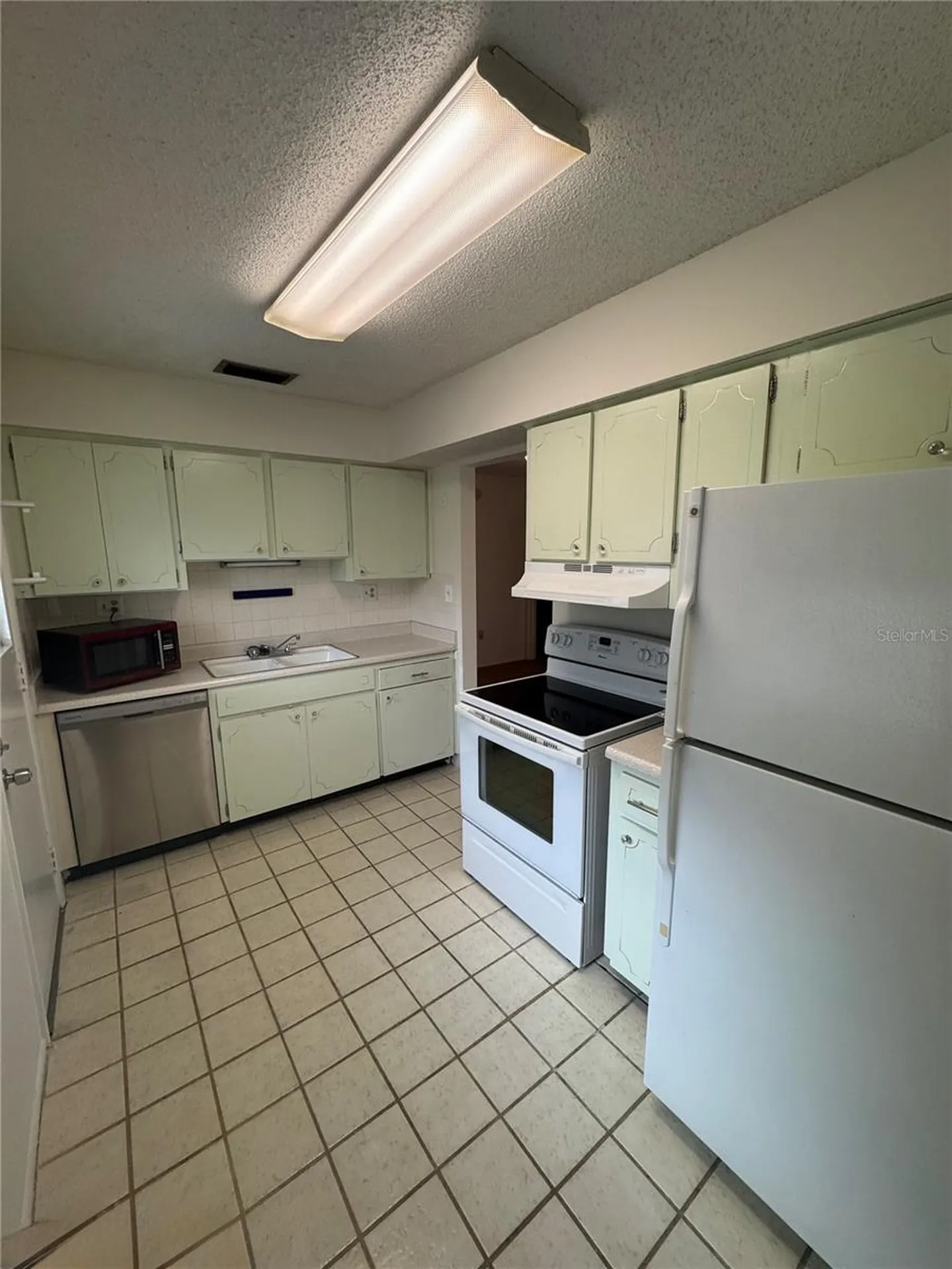 1126 King Arthur Court Dunedin FL 34698