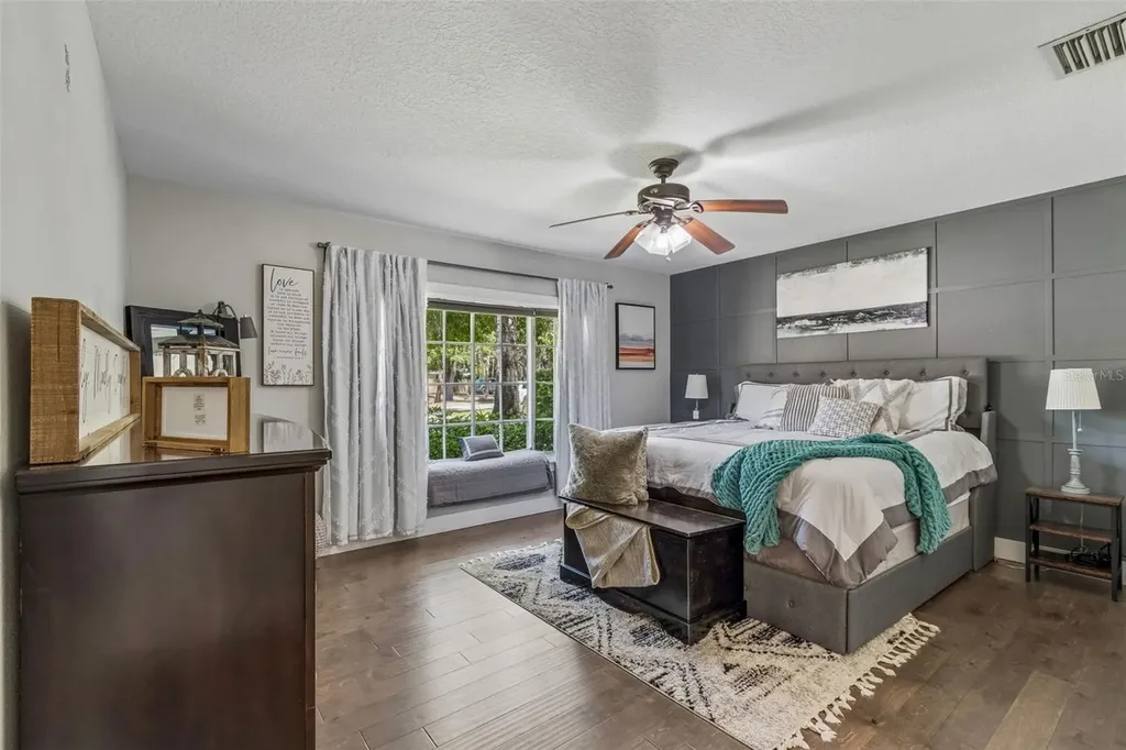 4528 W Woodmere Road Tampa FL 33609