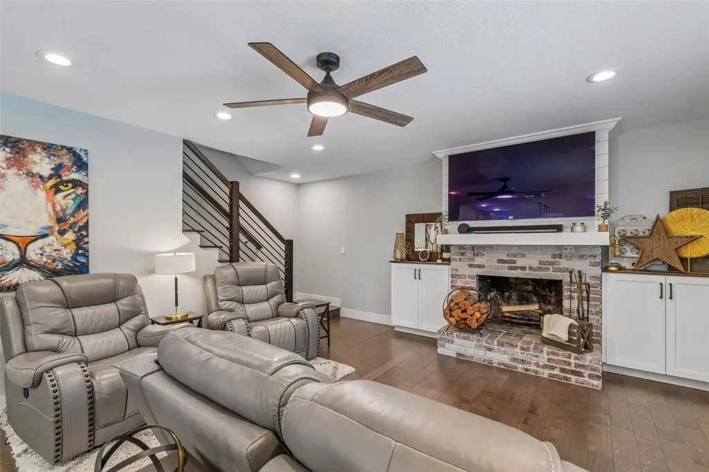 4528 W Woodmere Road Tampa FL 33609