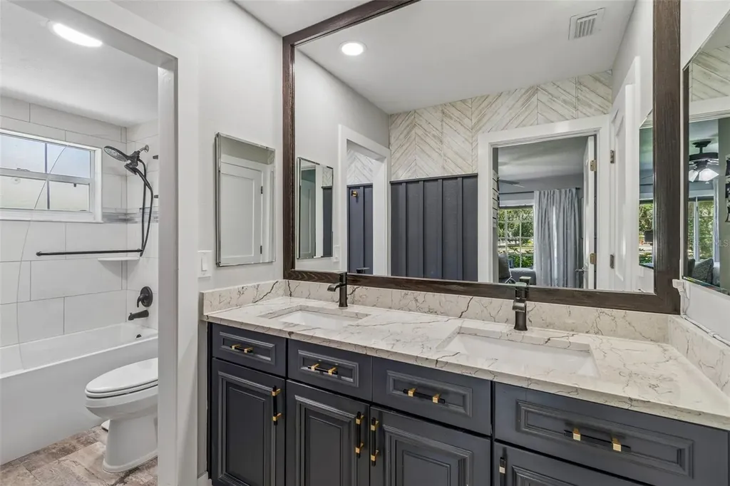 4528 W Woodmere Road Tampa FL 33609
