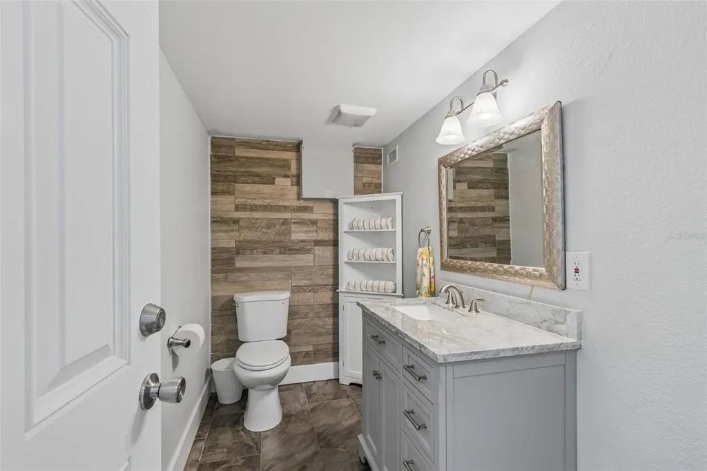 4528 W Woodmere Road Tampa FL 33609