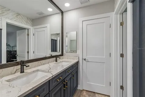 4528 W Woodmere Road Tampa FL 33609