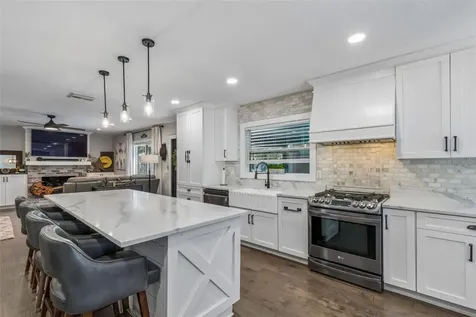 4528 W Woodmere Road Tampa FL 33609