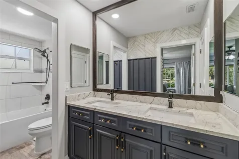4528 W Woodmere Road Tampa FL 33609