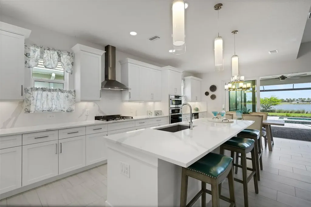 1104 Waterline Court Sarasota FL 34240