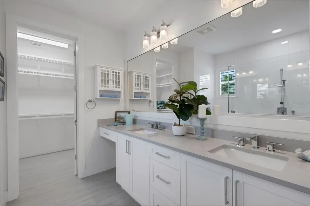 1104 Waterline Court Sarasota FL 34240
