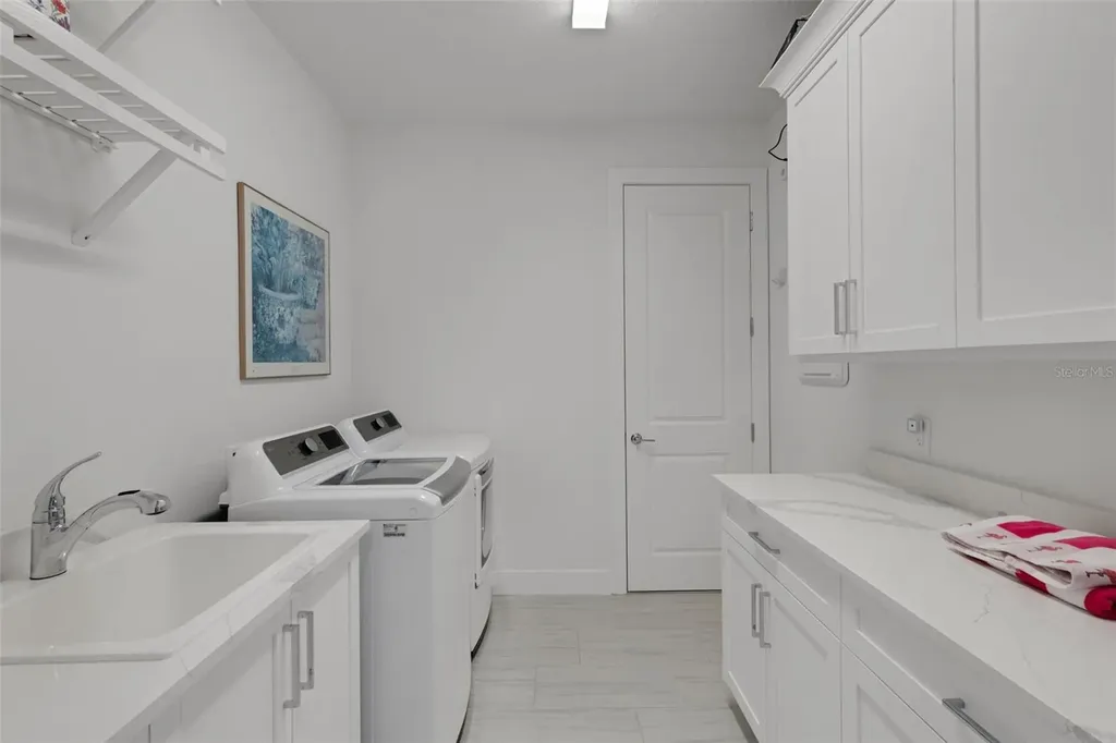 1104 Waterline Court Sarasota FL 34240
