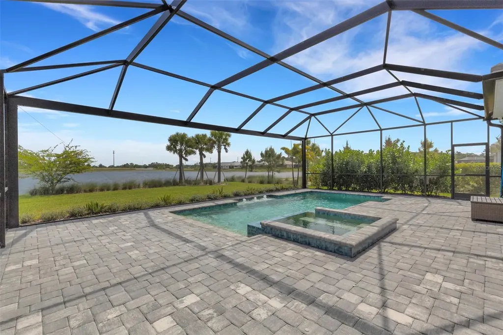 1104 Waterline Court Sarasota FL 34240