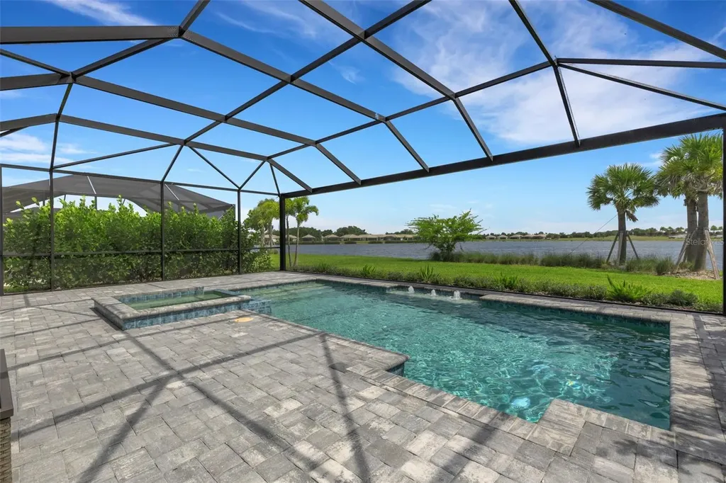1104 Waterline Court Sarasota FL 34240