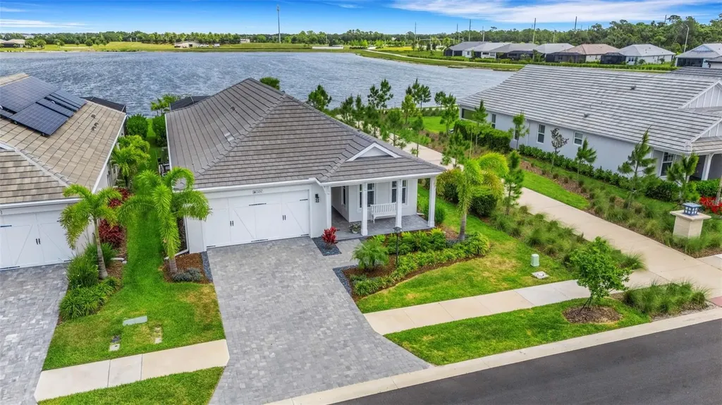 1104 Waterline Court Sarasota FL 34240