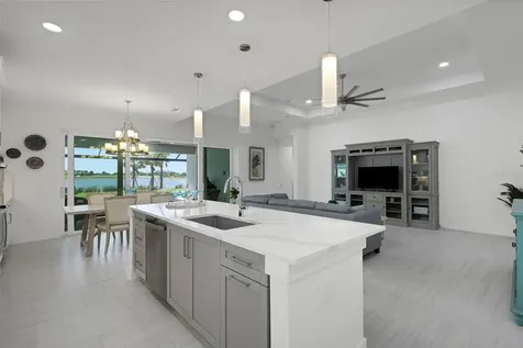 1104 Waterline Court Sarasota FL 34240