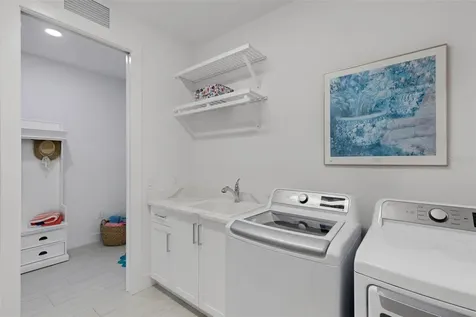 1104 Waterline Court Sarasota FL 34240