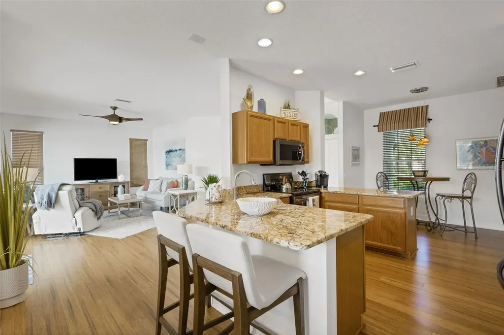 378 Londonderry Drive Sarasota FL 34240