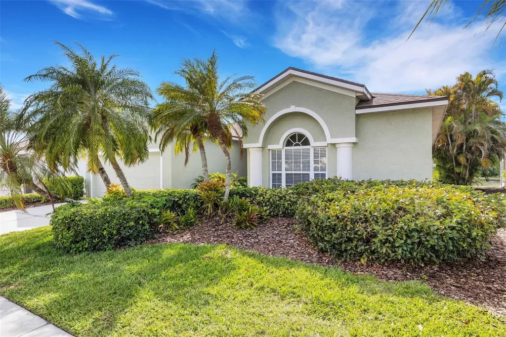 378 Londonderry Drive Sarasota FL 34240