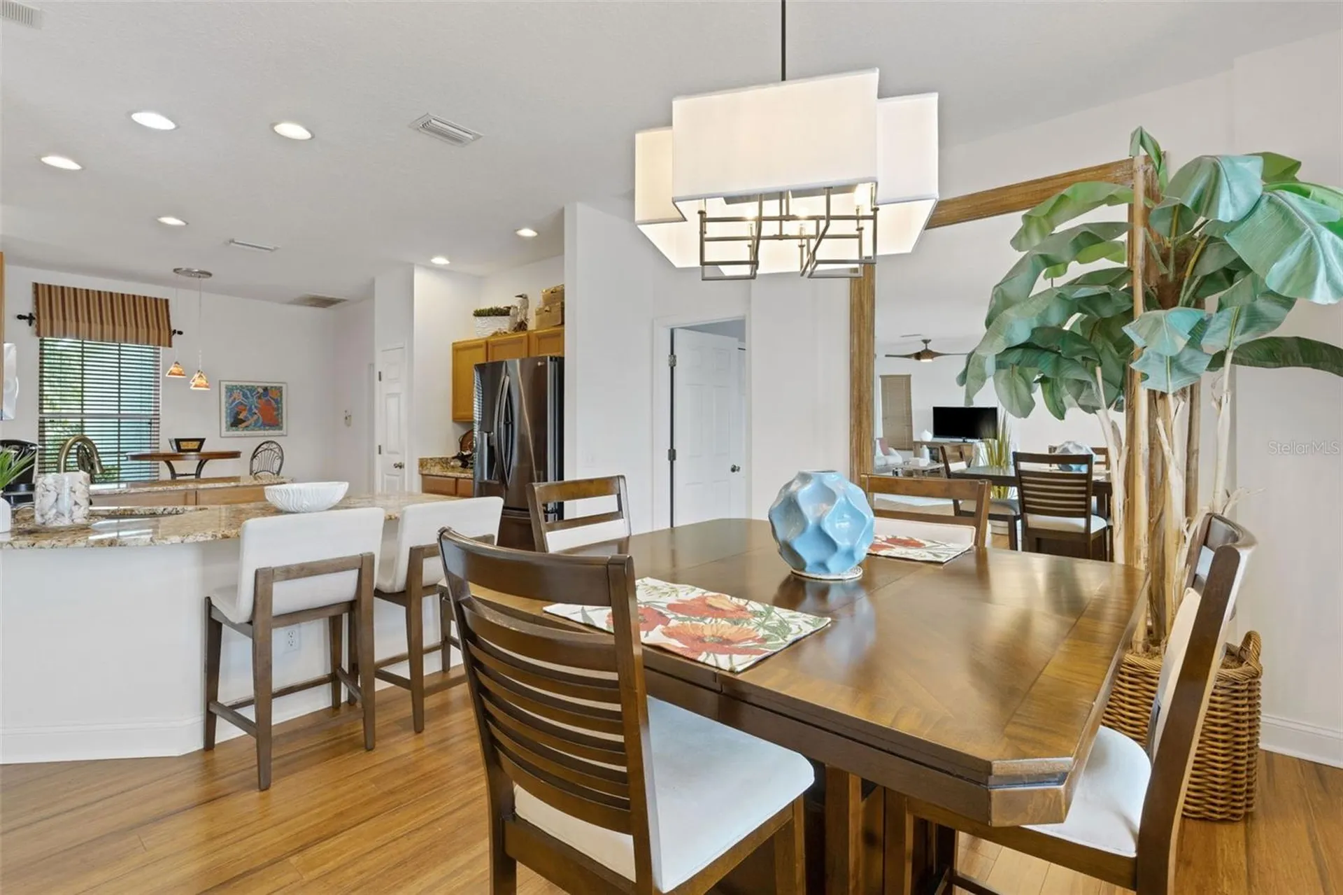 378 Londonderry Drive Sarasota FL 34240
