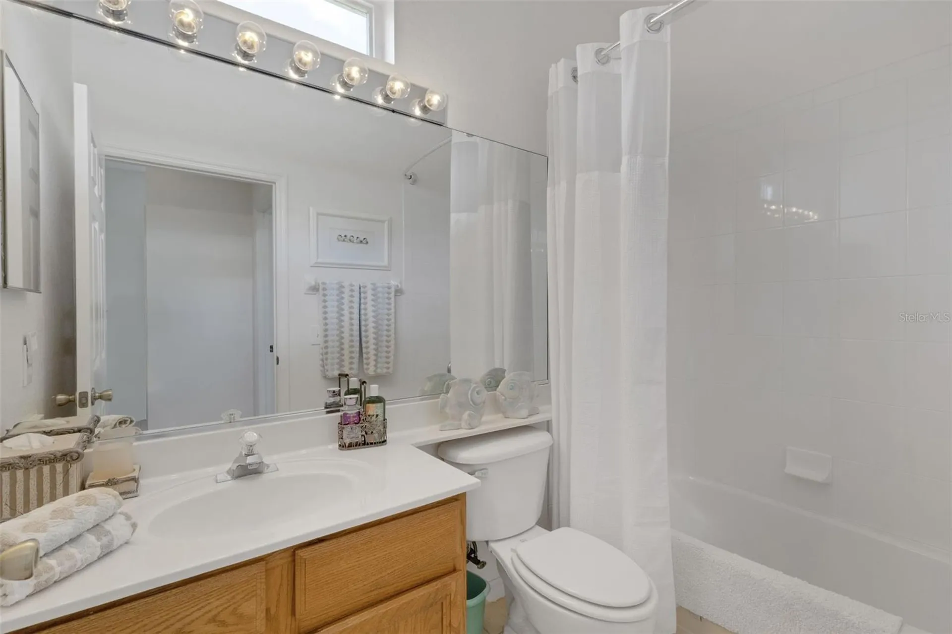 378 Londonderry Drive Sarasota FL 34240