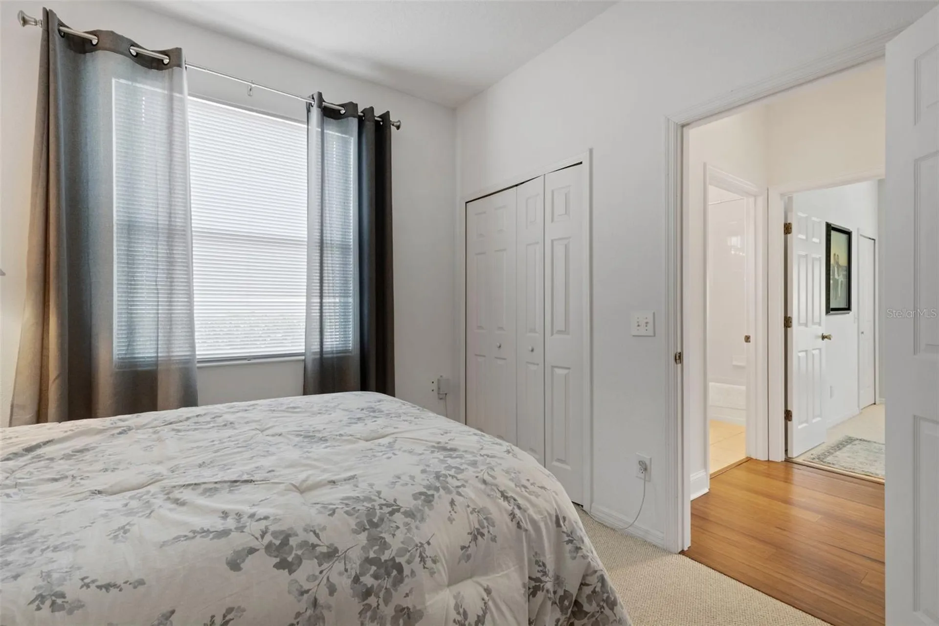 378 Londonderry Drive Sarasota FL 34240