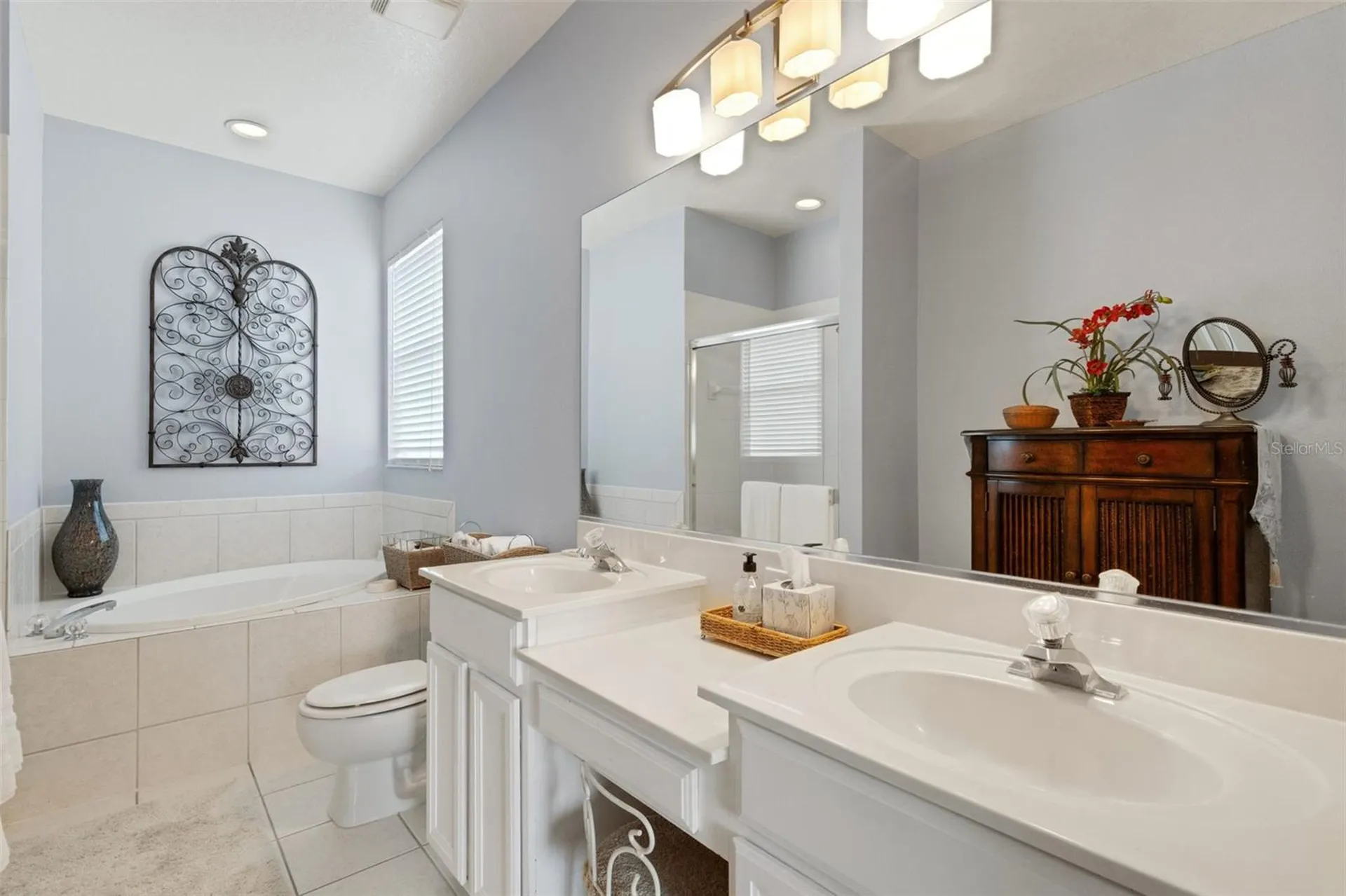 378 Londonderry Drive Sarasota FL 34240