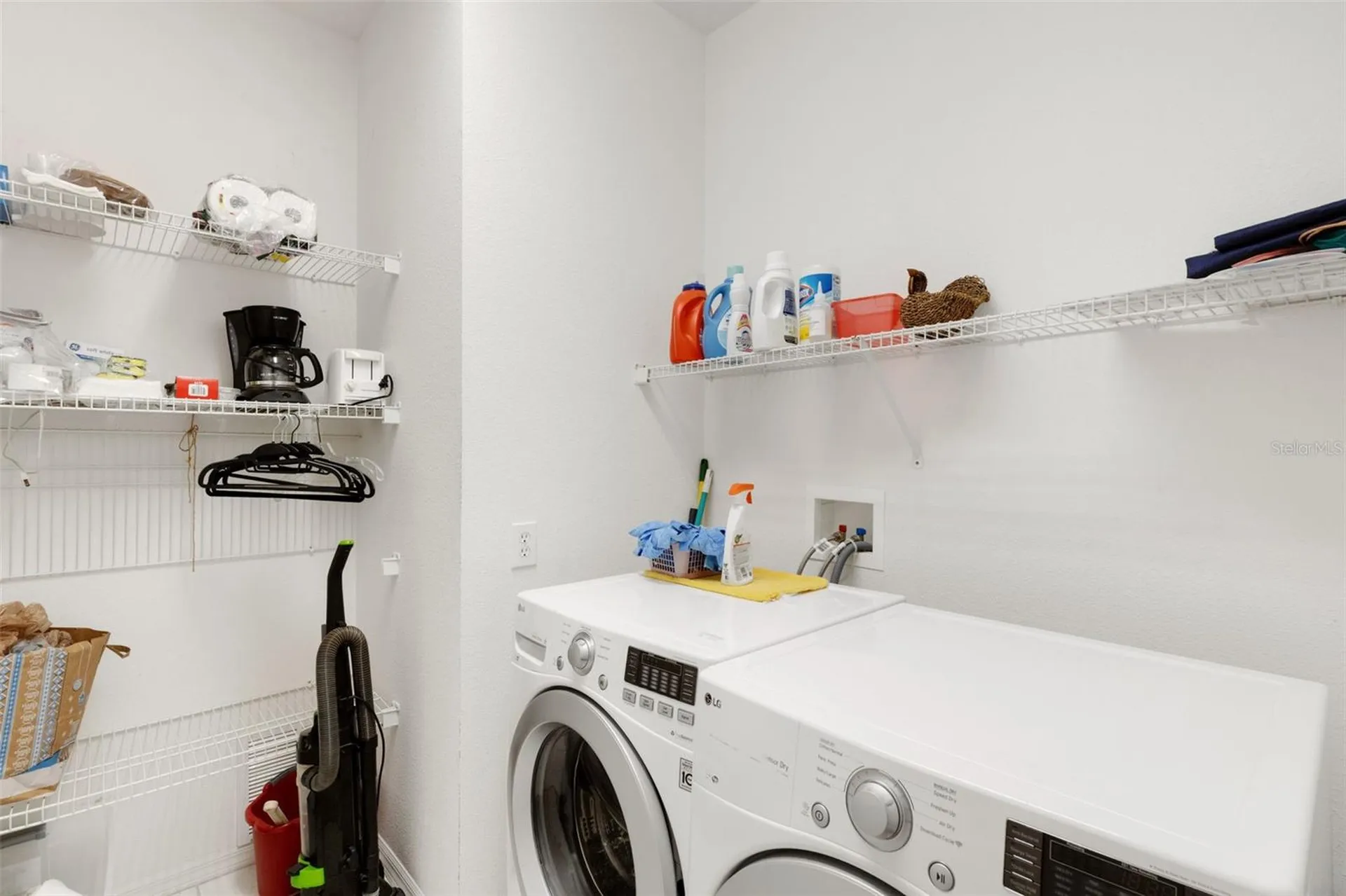 378 Londonderry Drive Sarasota FL 34240