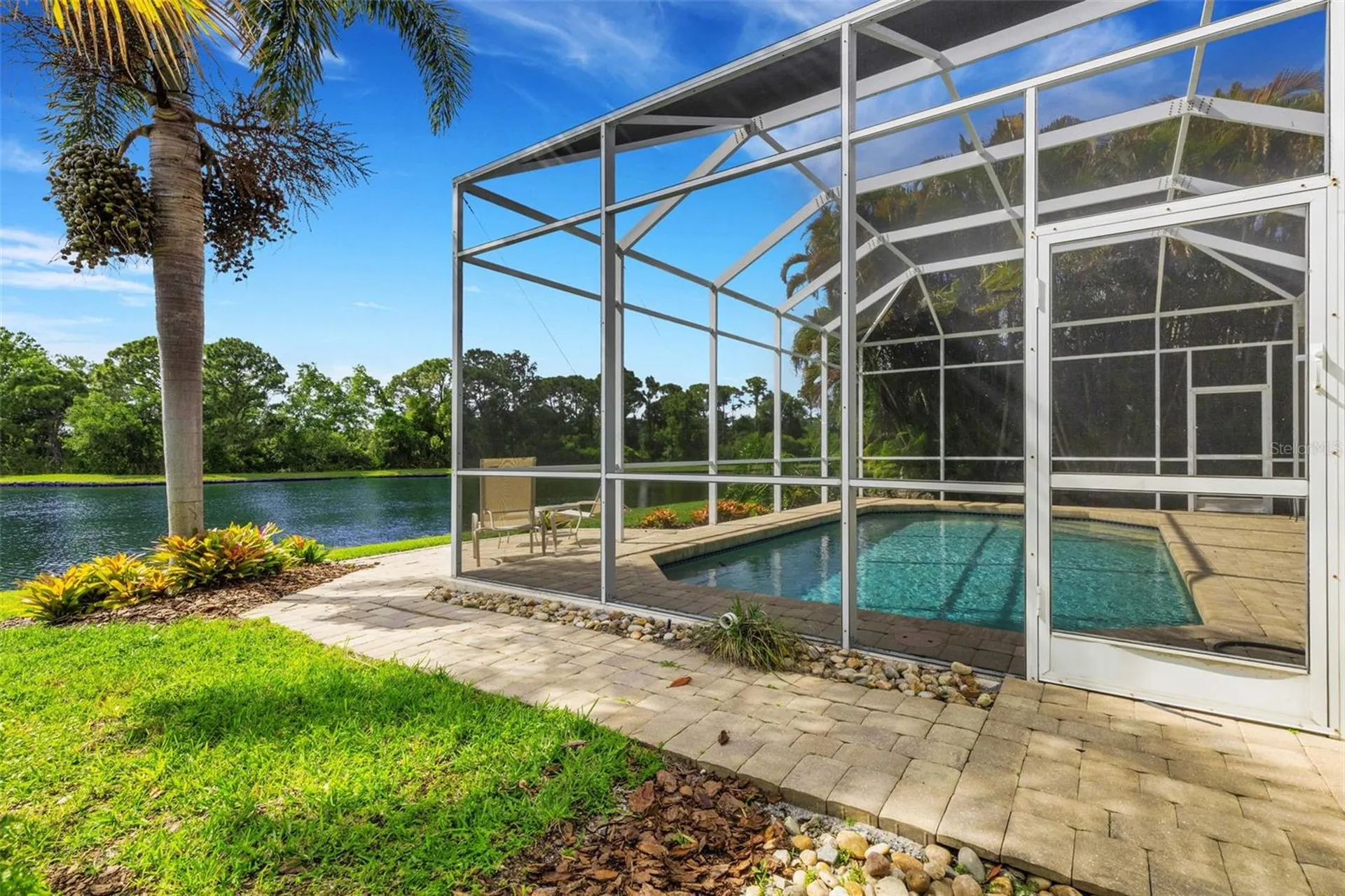 378 Londonderry Drive Sarasota FL 34240