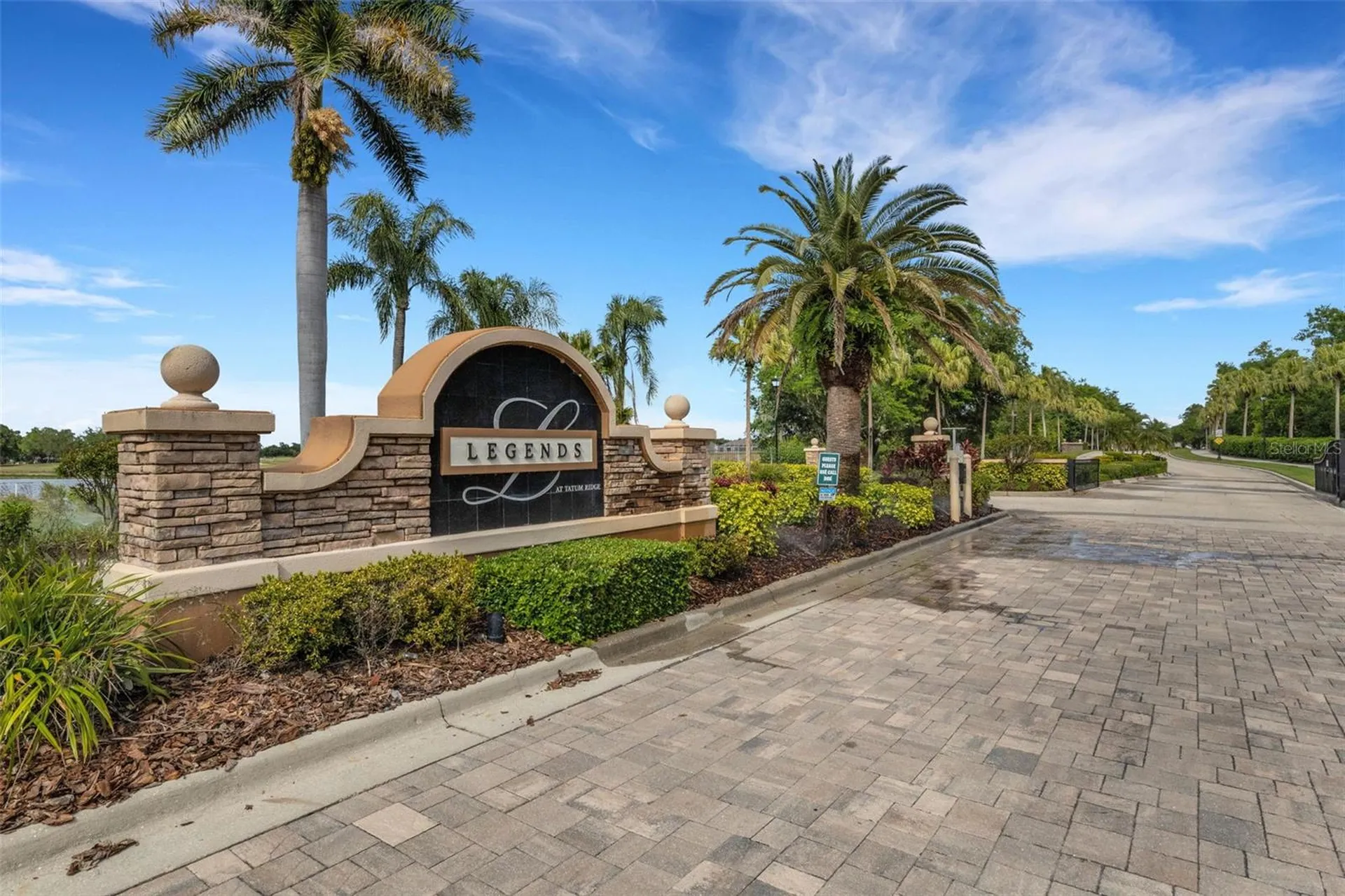 378 Londonderry Drive Sarasota FL 34240