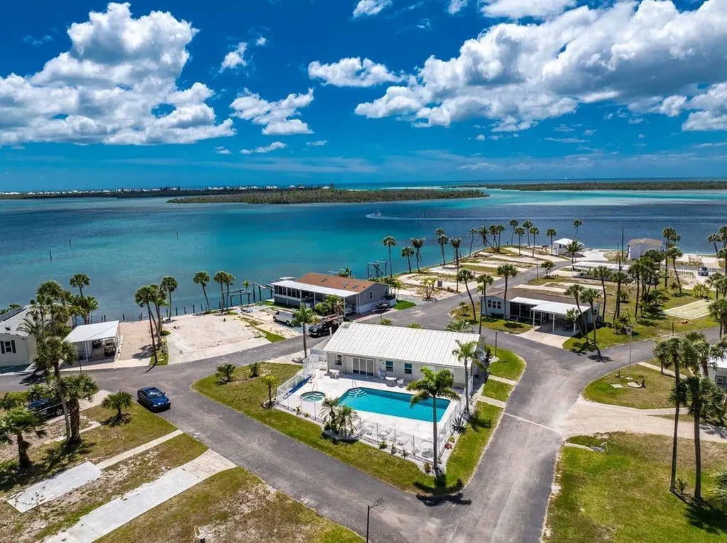7500 Park Pointe Drive Englewood FL 34224
