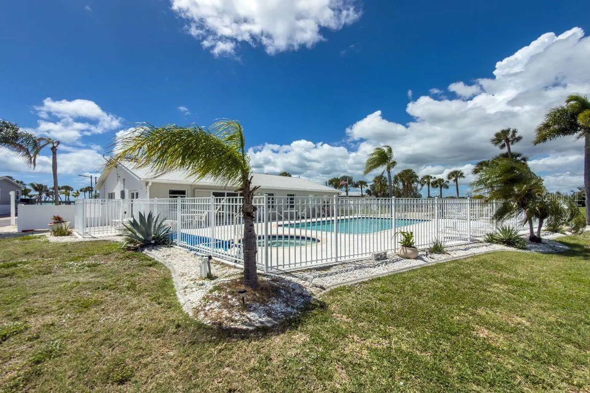 7500 Park Pointe Drive Englewood FL 34224