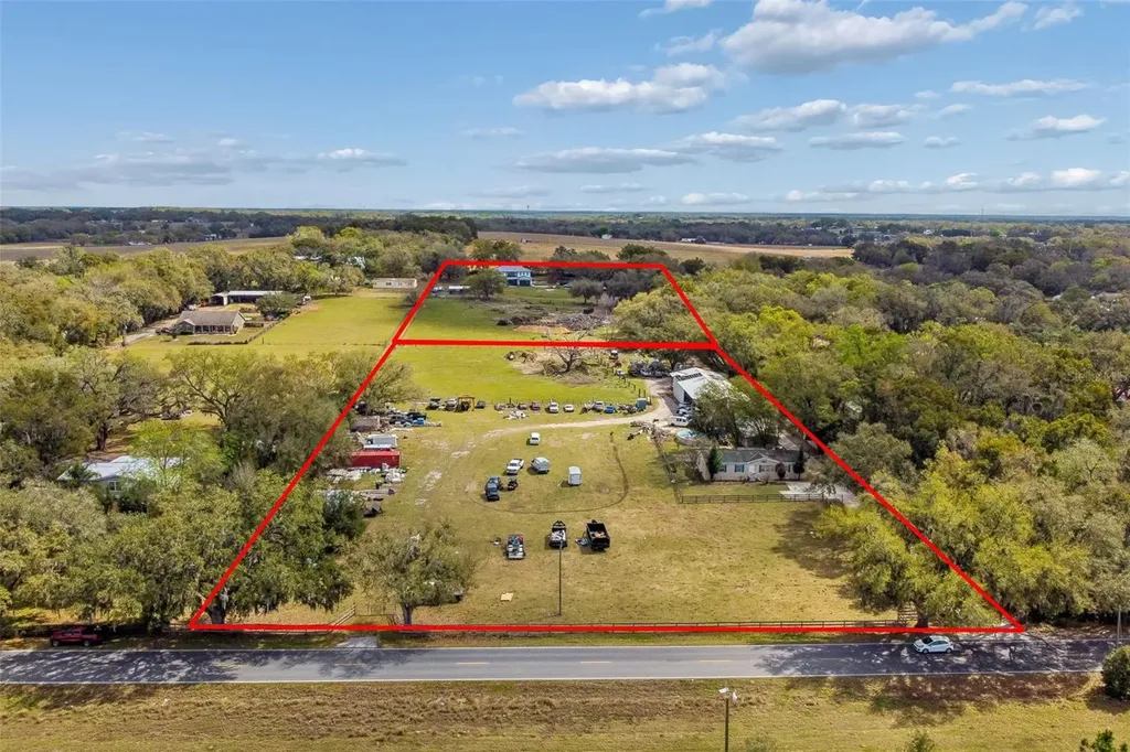 8236 Wire Road Zephyrhills FL 33540