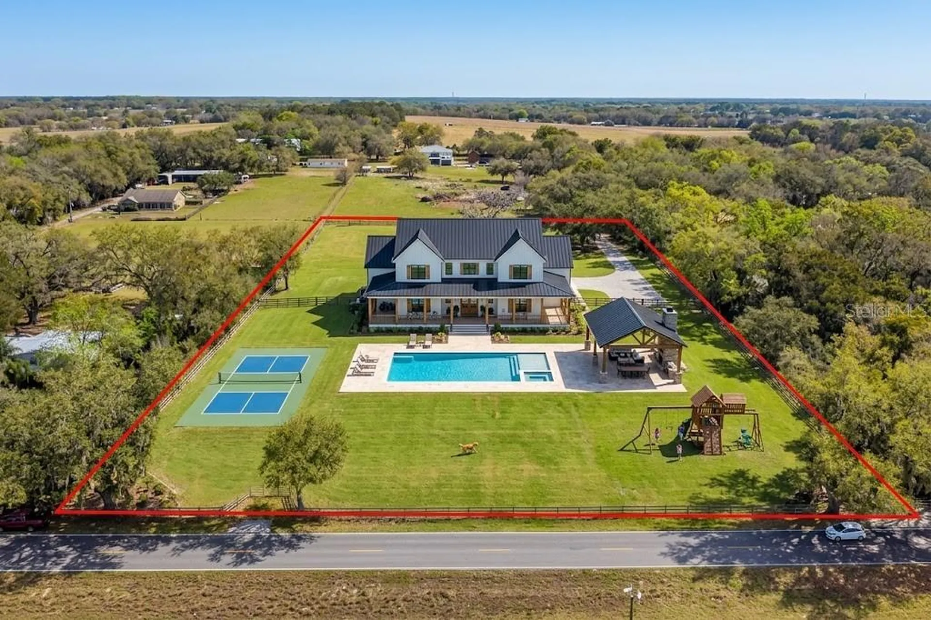 8236 Wire Road Zephyrhills FL 33540