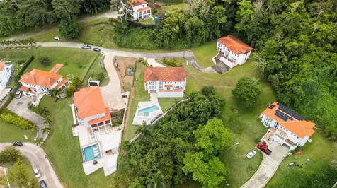 Carretera Pr-175 Km. 4.0 Esmerald Lake Plantation Trujillo Alto PR 00976
