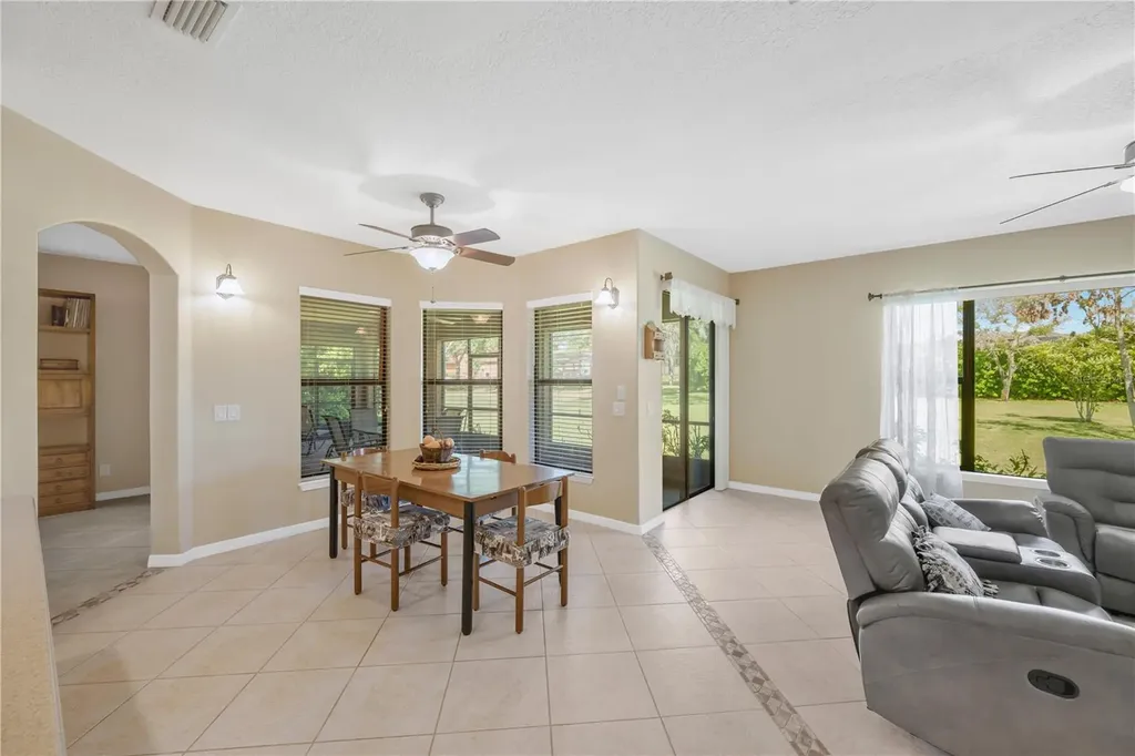 9313 Lisbon Street Seffner FL 33584