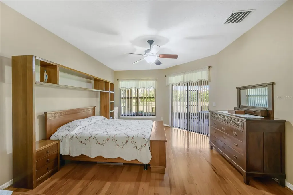 9313 Lisbon Street Seffner FL 33584