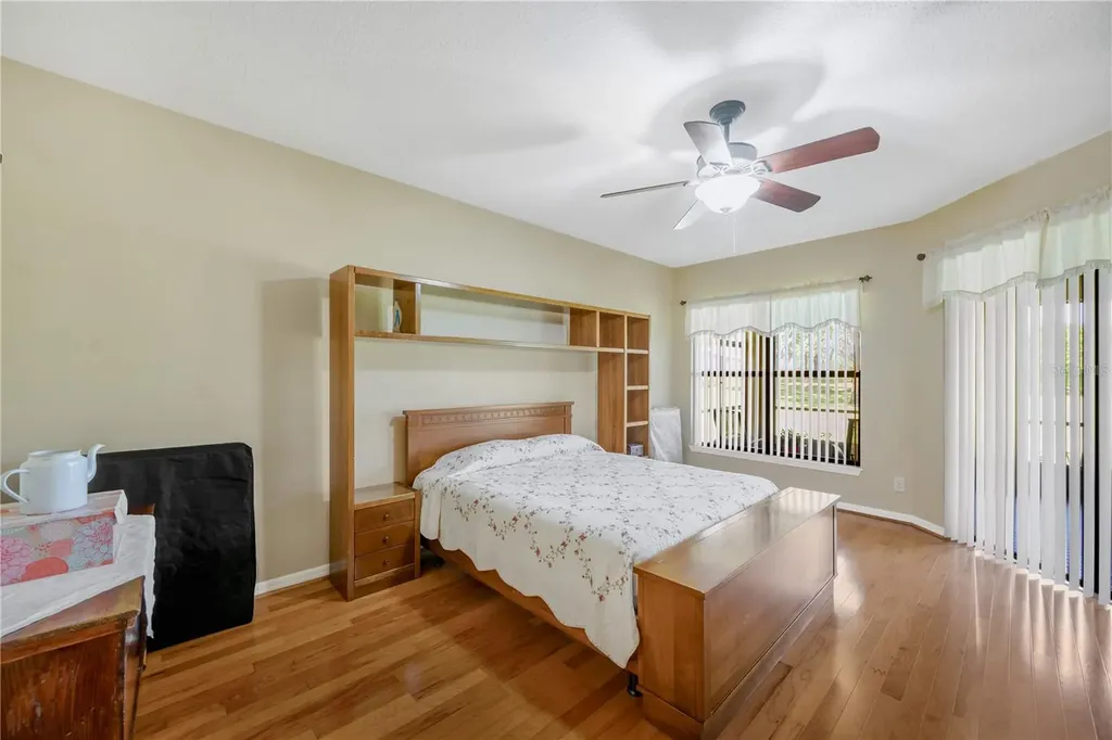 9313 Lisbon Street Seffner FL 33584