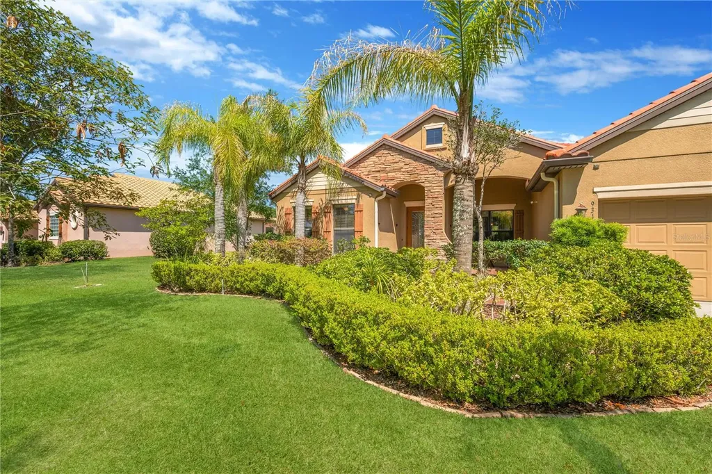9313 Lisbon Street Seffner FL 33584