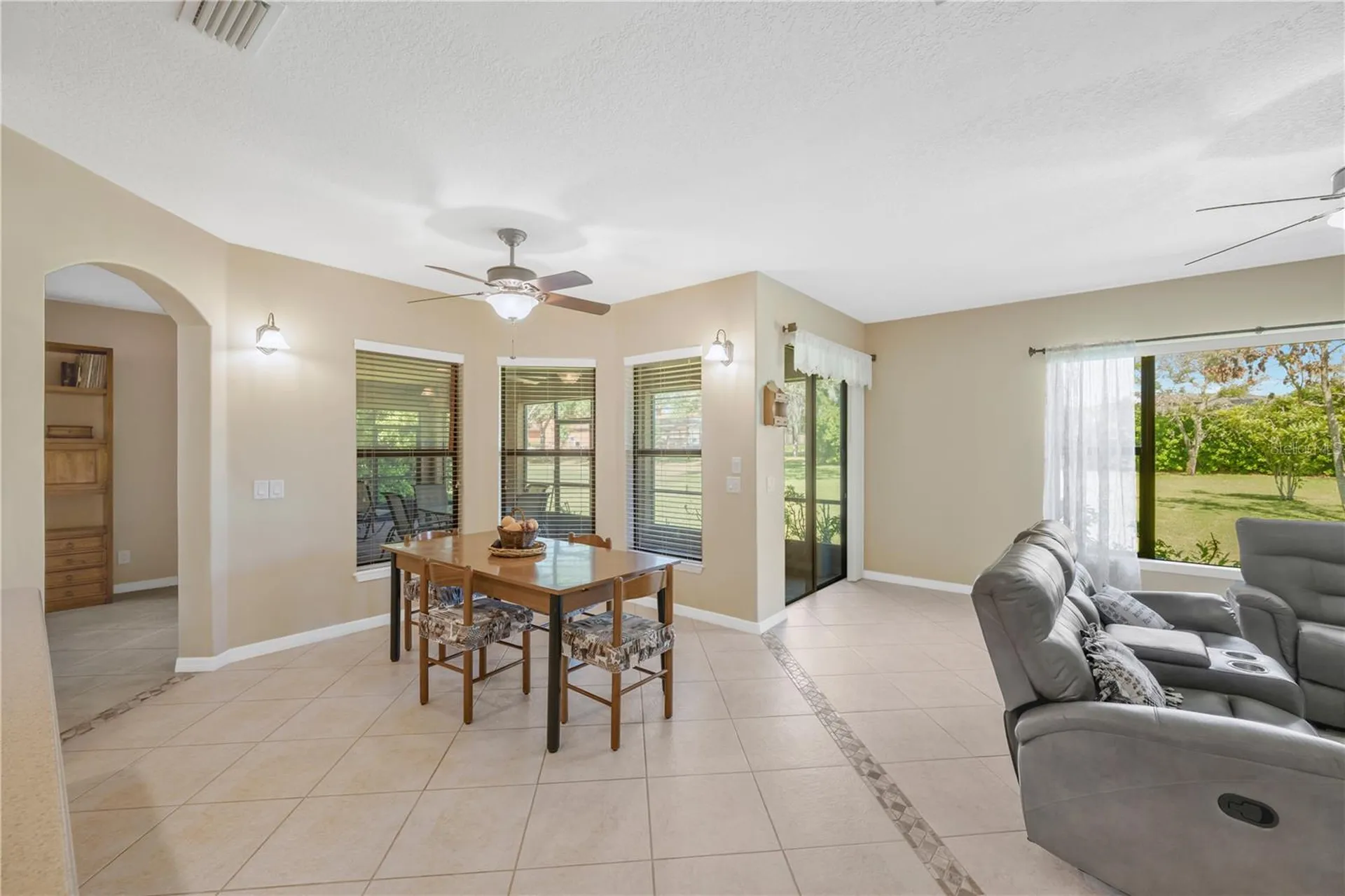 9313 Lisbon Street Seffner FL 33584