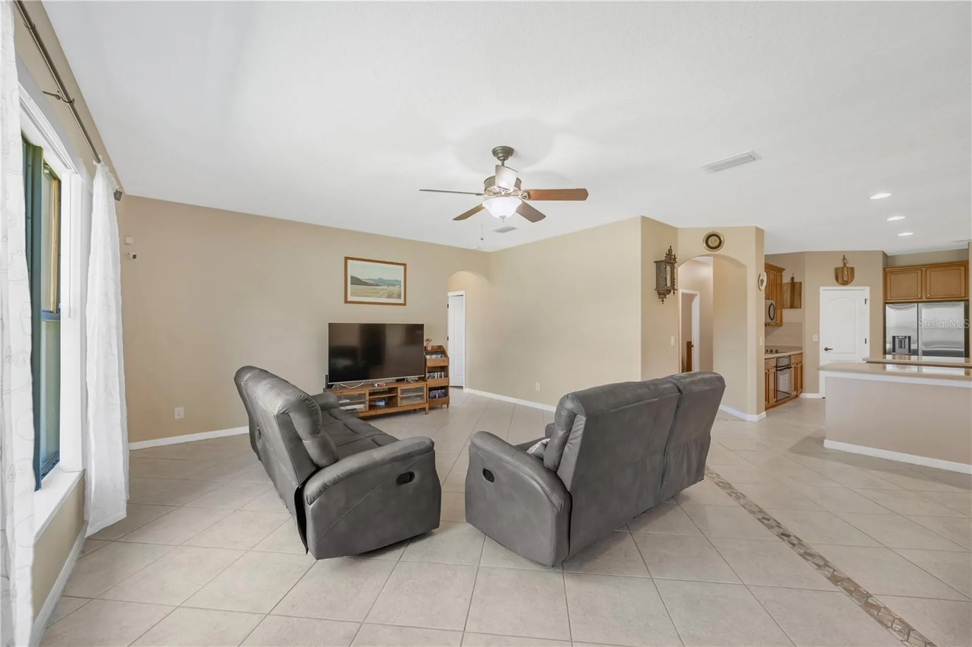 9313 Lisbon Street Seffner FL 33584
