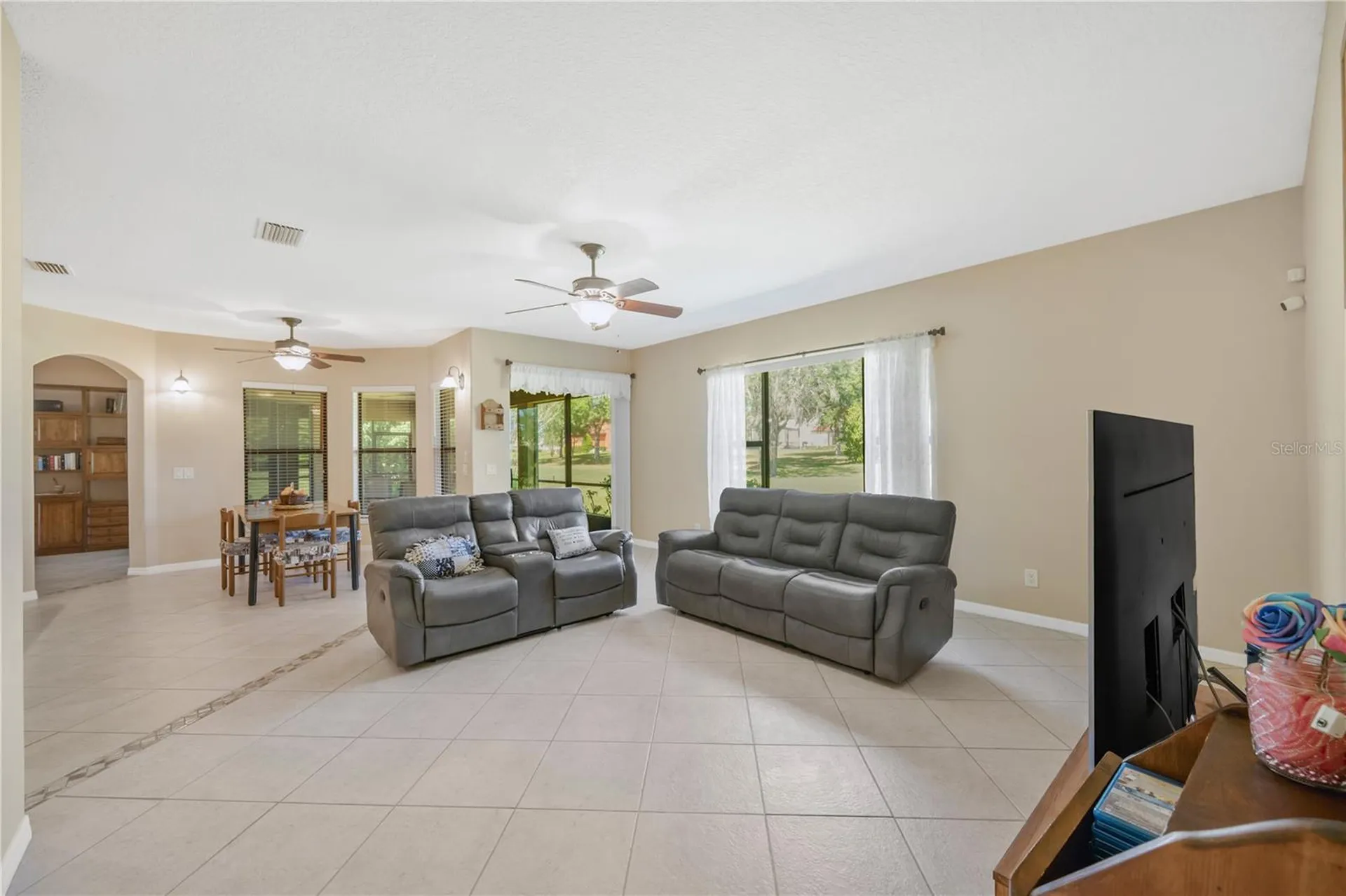 9313 Lisbon Street Seffner FL 33584