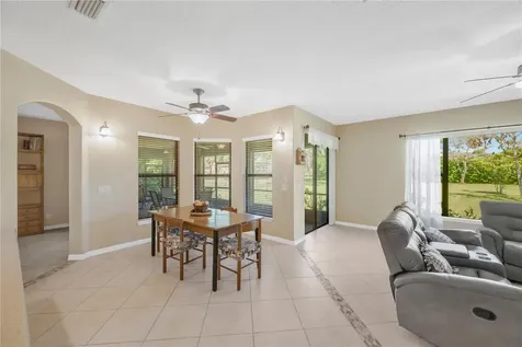 9313 Lisbon Street Seffner FL 33584