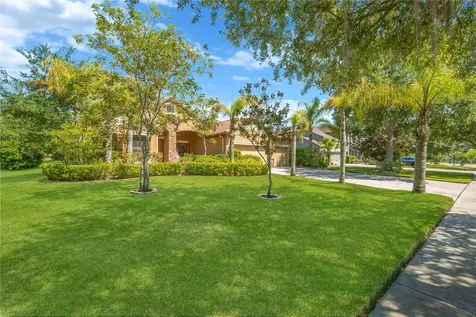 9313 Lisbon Street Seffner FL 33584