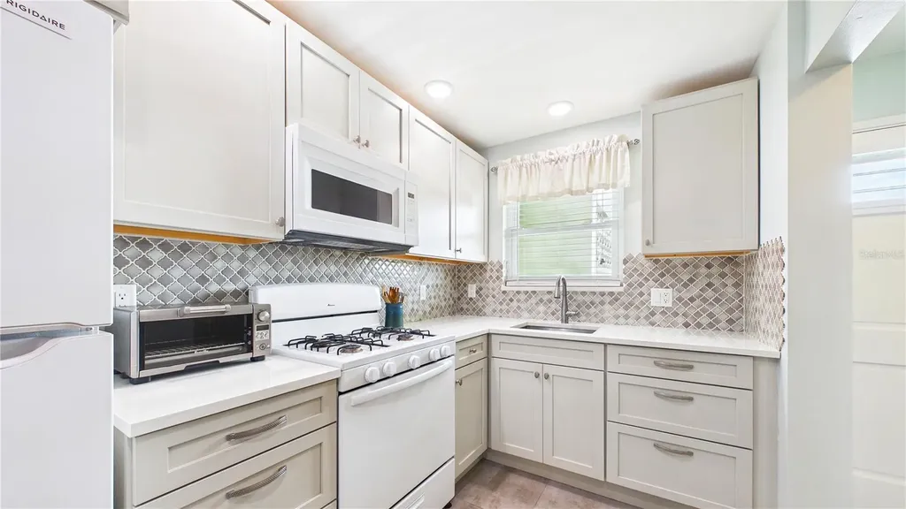 5935 30th Avenue S Gulfport FL 33707