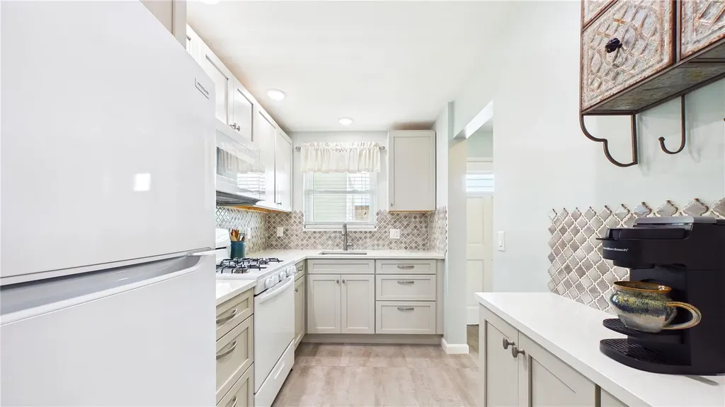 5935 30th Avenue S Gulfport FL 33707