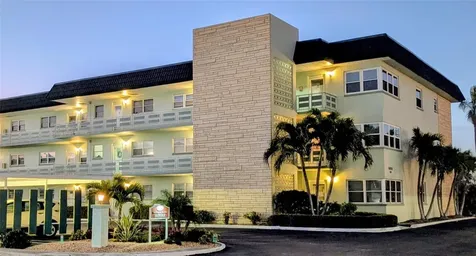 5935 30th Avenue S Gulfport FL 33707