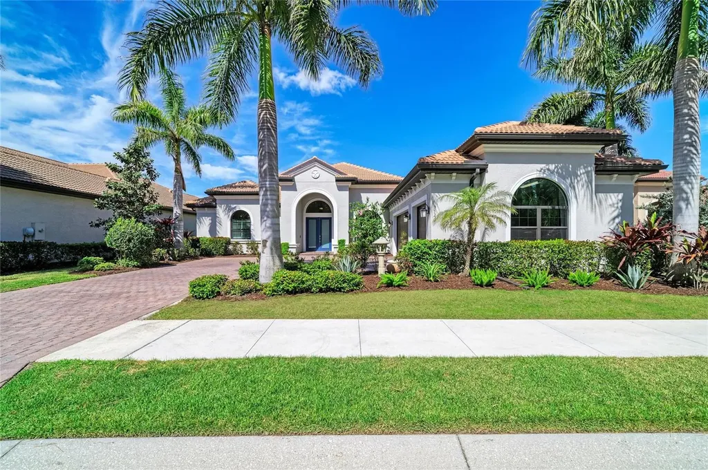 352 Maraviya Boulevard Nokomis FL 34275
