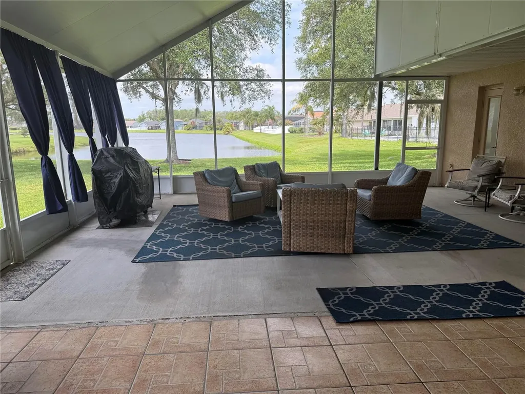 1043 Chamberlin Trail St Cloud FL 34772