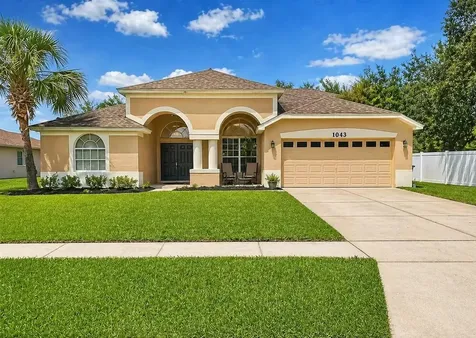 1043 Chamberlin Trail St Cloud FL 34772