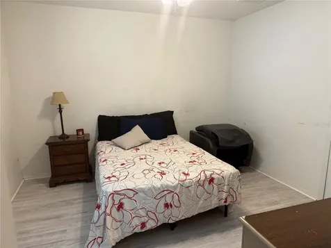 1043 Chamberlin Trail St Cloud FL 34772