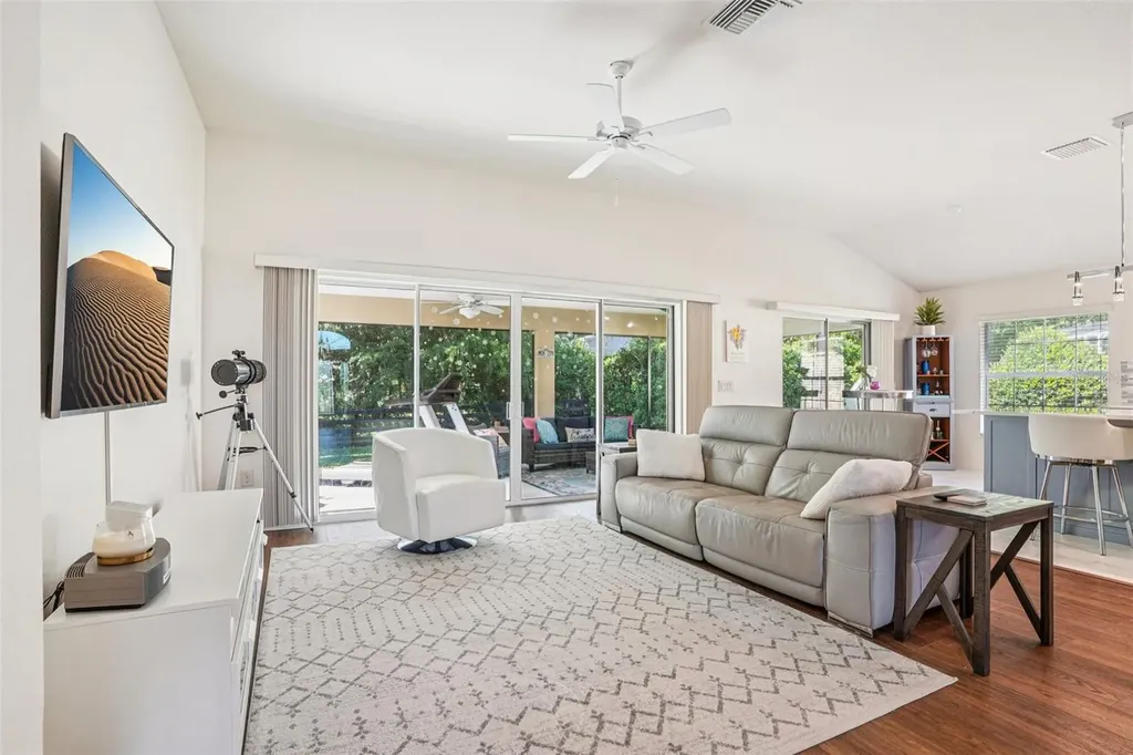 10063 Lake Miona Way Oxford FL 34484