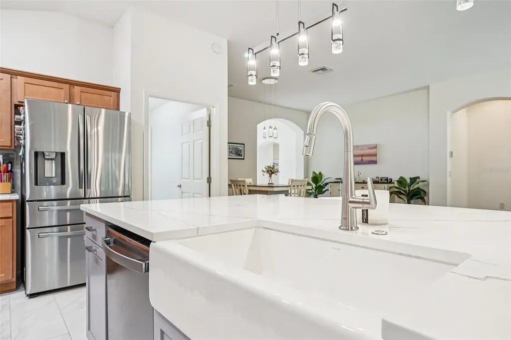 10063 Lake Miona Way Oxford FL 34484