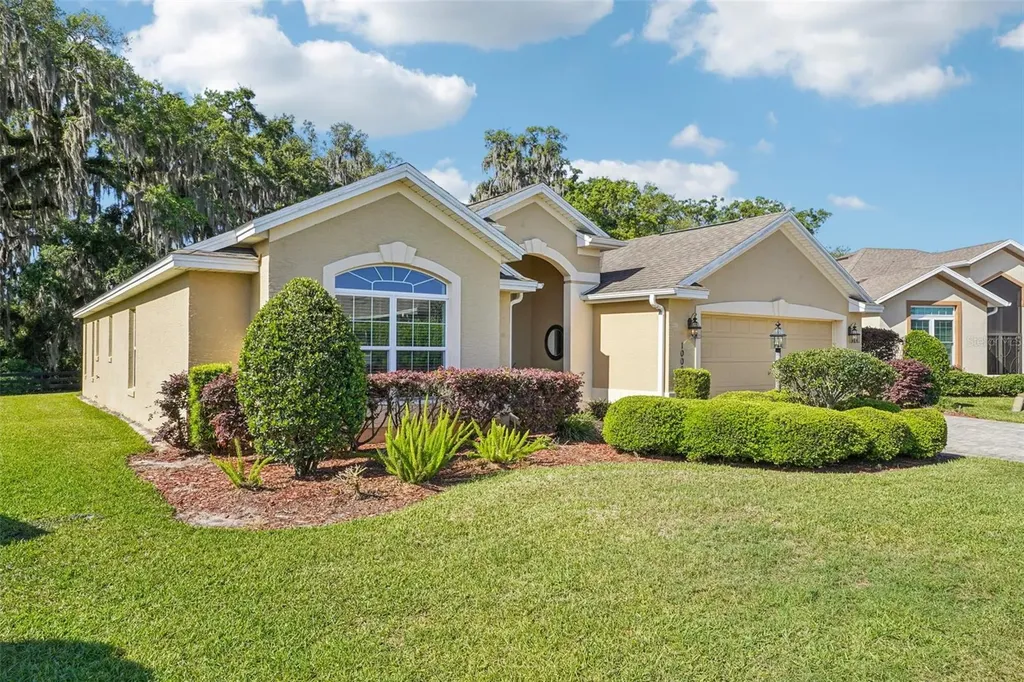 10063 Lake Miona Way Oxford FL 34484